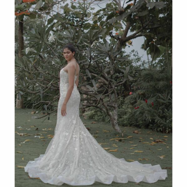 BRIDAL COLLECTION 221 - Image 2